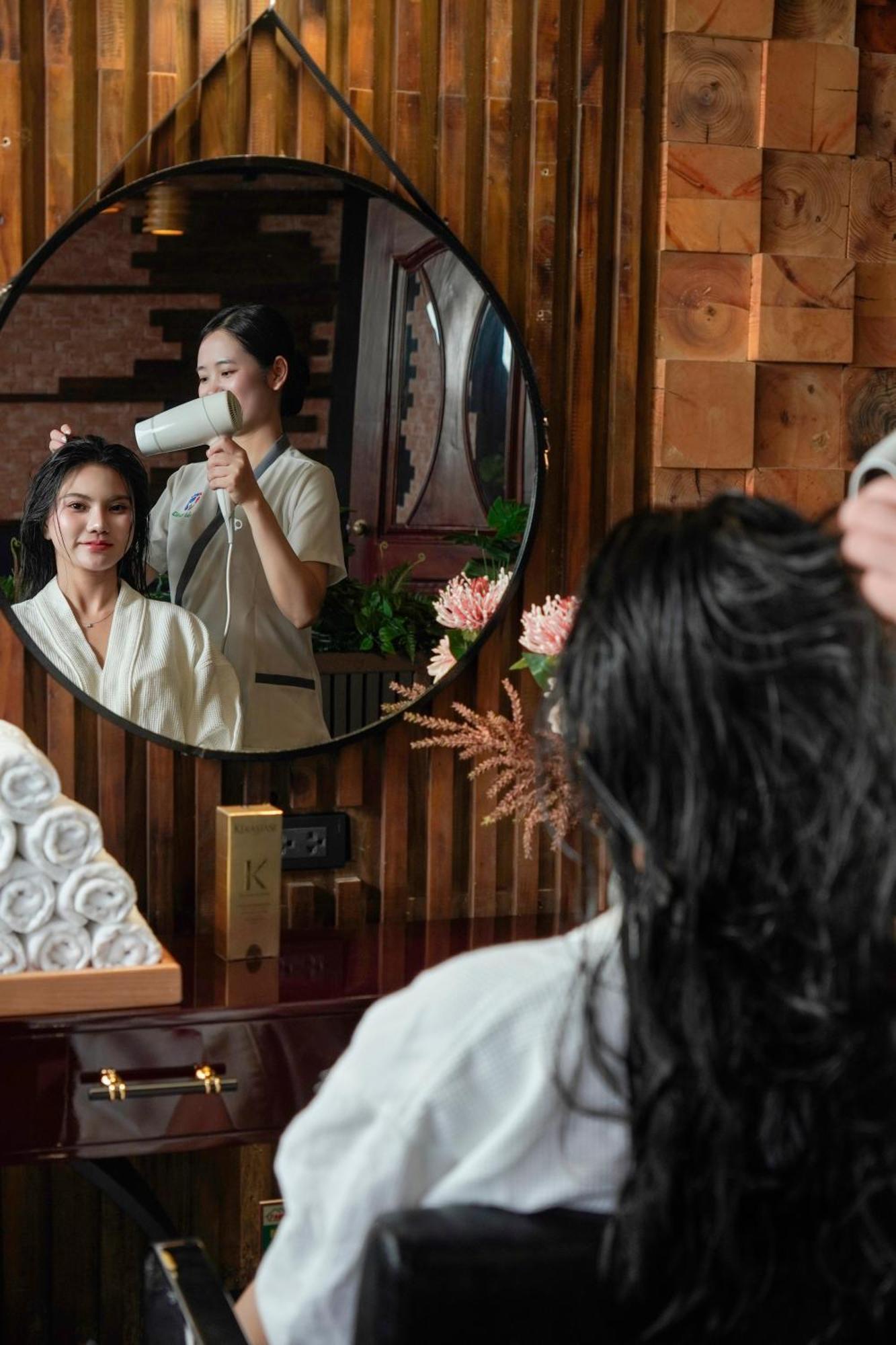 Thai Ha Boutique Hotel Ha Long Exteriör bild