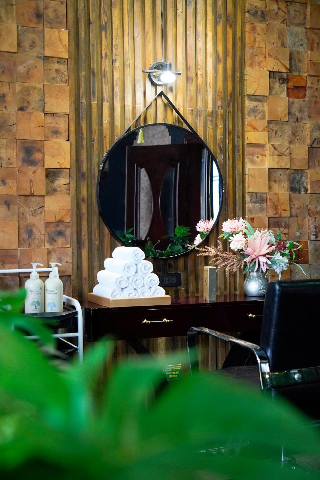 Thai Ha Boutique Hotel Ha Long Exteriör bild